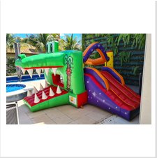 1 - Pula pula jacaré com mini tobogã - 5.00m x 4.00m x 2.60m