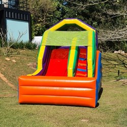 1 - Tobogã Tradicional - 5.00m x 2.80m x 3.80m