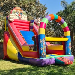 4 - Tobogã grande Palhaço - 7.10m x 3.50m x 6.00m