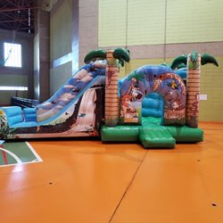 Pula pula Selva mágica 3 em 1 - pula pula + escalada + tobogã - 7.00m x 3.70m x 3.50m