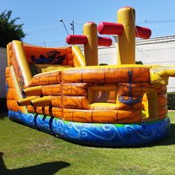 6 - Tobogã Navio - 9.00m x 5.00m x 5.50m